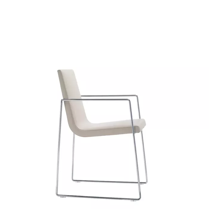 Lineal Comfort chairs SO0595 designed by Lievore Altherr Molina